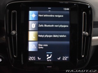 Volvo XC40 2,0 B4 R-desing bezklíč,a 2021