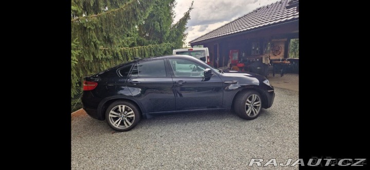 BMW X6 4,4   M, 555 koní 2010