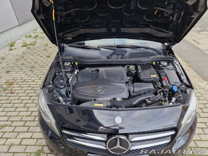 Mercedes-Benz A 122PS NAVI KŮŽE BIXENONY 2014