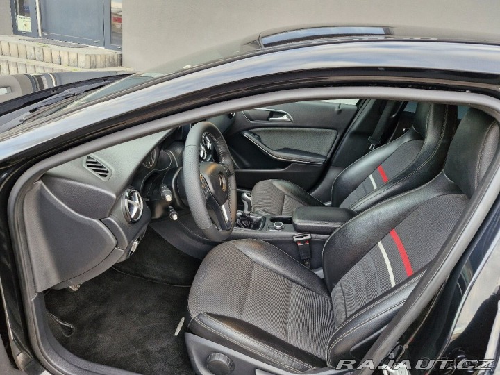 Mercedes-Benz A 122PS NAVI KŮŽE BIXENONY 2014