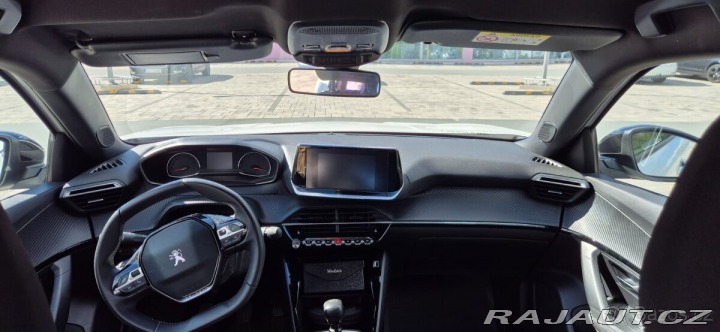 Peugeot 2008 1,2   Prodám Peugeot 2008 2023