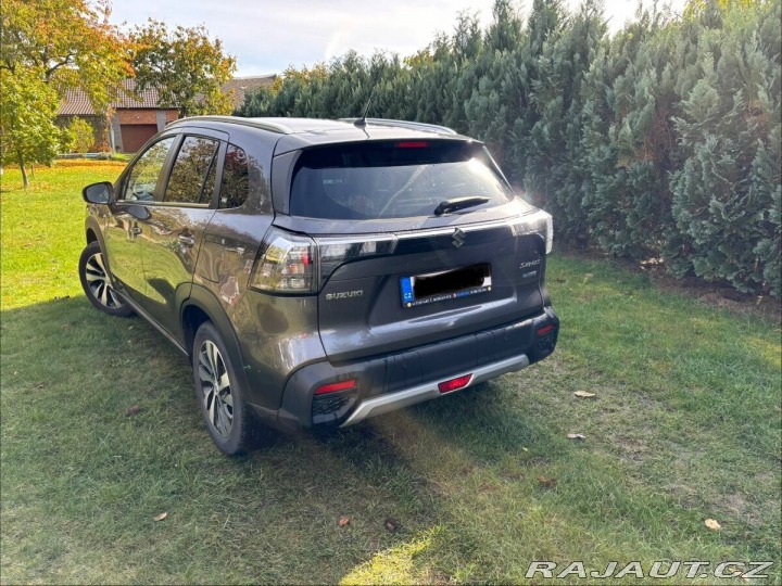 Suzuki S-Cross 1,4   hybrid 2023 1800