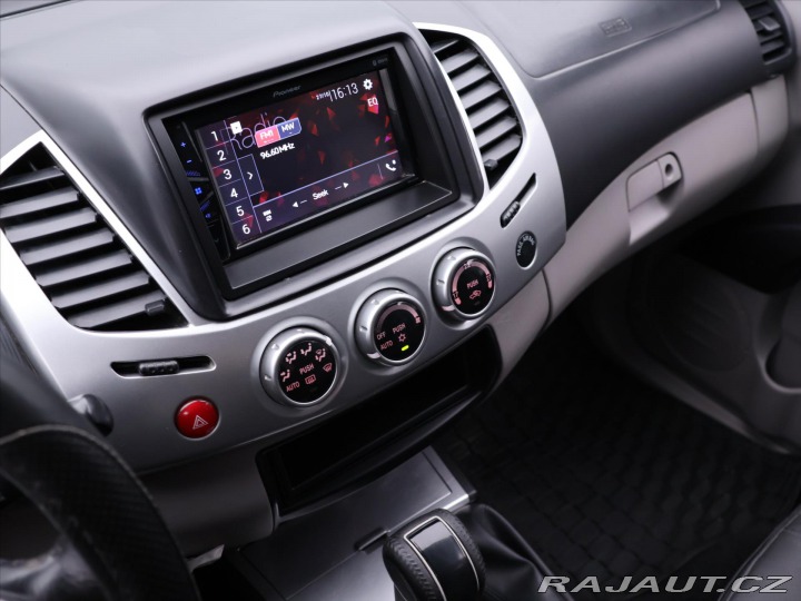 Mitsubishi L200 2,5 DI-D 4WD 131kW Double 2012