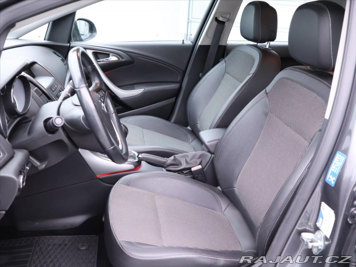 Opel Astra 1,6 i 85kW CZ Cosmo Serv. 2012