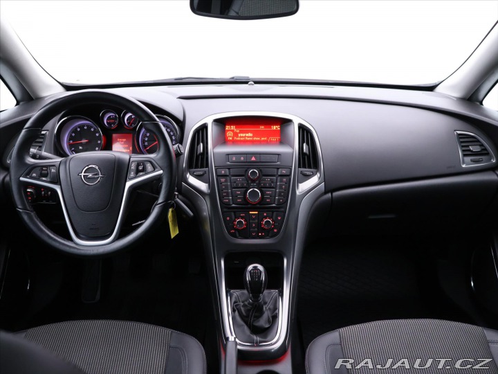 Opel Astra 1,6 i 85kW CZ Cosmo Serv. 2012