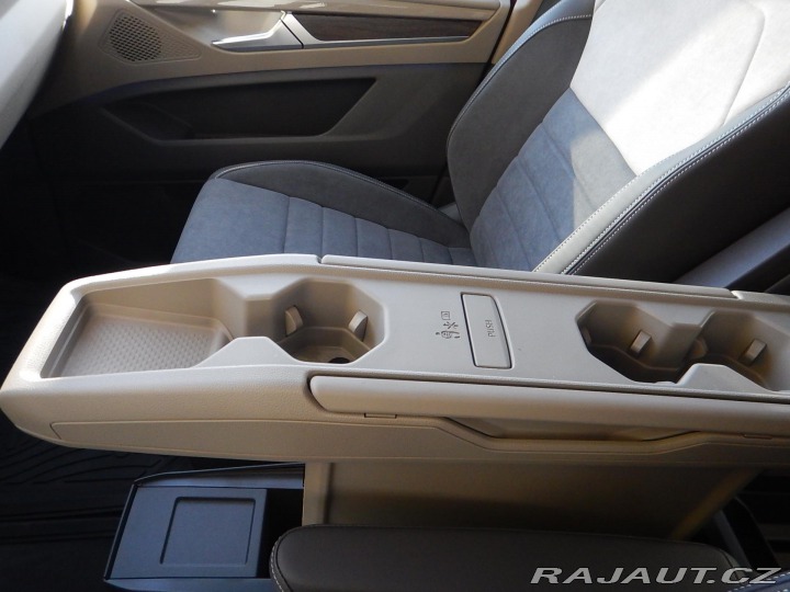 Volkswagen Multivan 2.0 TSI Long Style, 217 K 2024