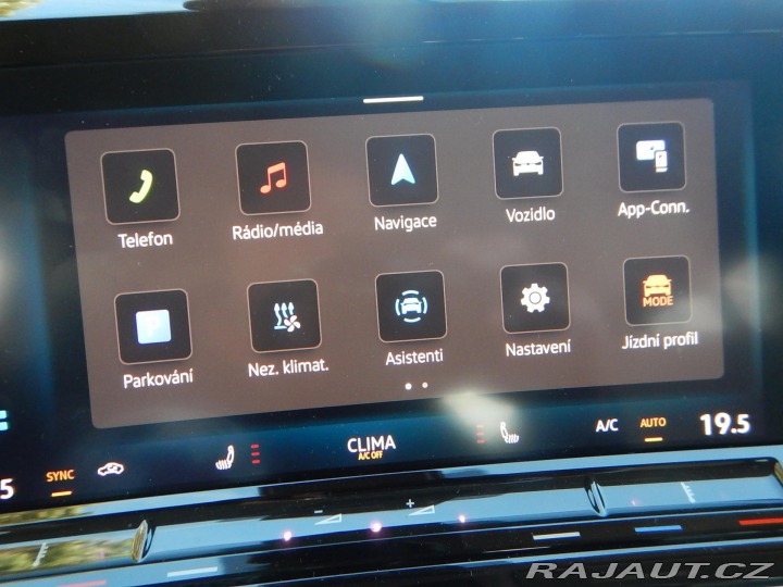 Volkswagen Multivan 2.0 TSI Long Style, 217 K 2024