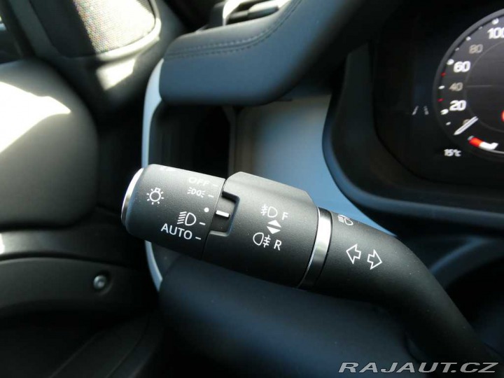 Land Rover Defender 110 3,0 S D200 2025