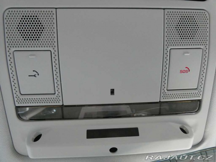 Land Rover Defender 110 3,0 S D200 2025