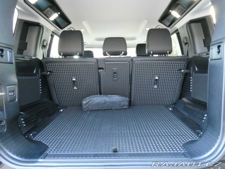 Land Rover Defender 110 3,0 S D200 2026