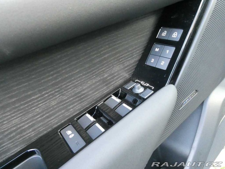 Land Rover Range Rover Velar 3,0 Dynamic SE P400e 4x4 2025