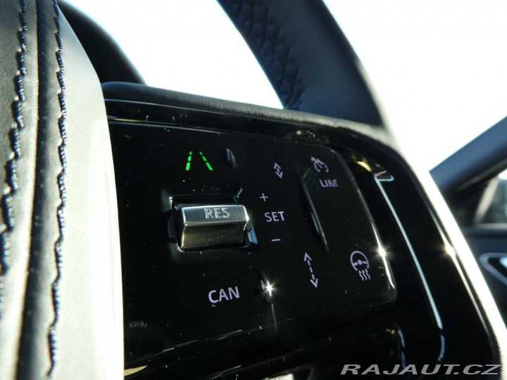 Land Rover Range Rover Velar 3,0 Dynamic SE P400e 4x4 2025