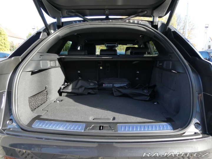 Land Rover Range Rover Velar 3,0 Dynamic SE P400e 4x4 2026