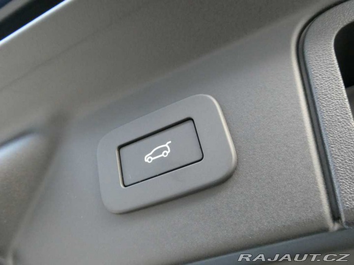 Land Rover Range Rover Velar 3,0 Dynamic SE P400e 4x4 2025