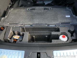 Land Rover Range Rover Velar 3,0 Dynamic SE P400e 4x4 2025