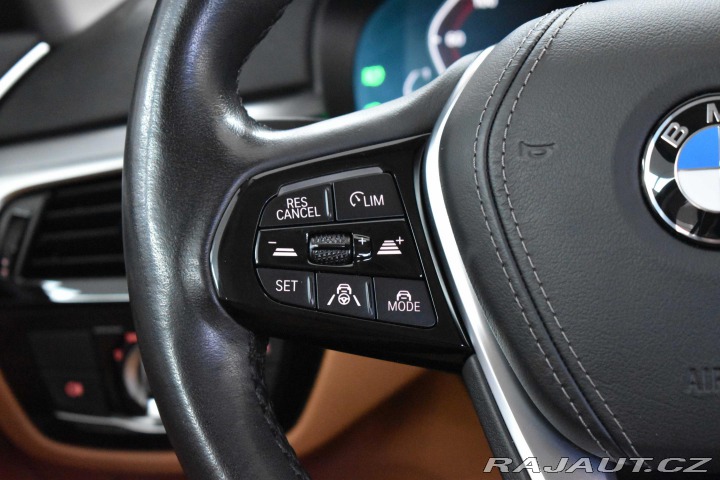 BMW 5 520d xDrive TAŽNÉ*REZERVA 2020