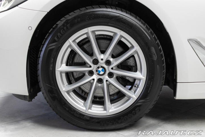BMW 5 520d xDrive TAŽNÉ*REZERVA 2020