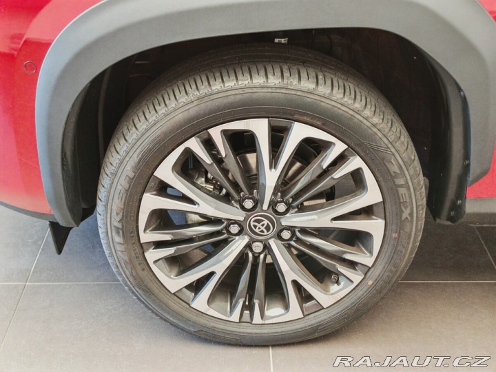 Toyota Yaris Cross 1.5 Hybrid eCVT AWD Execu 2025