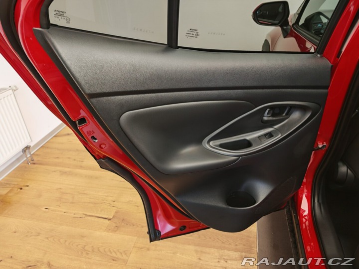 Toyota Yaris Cross 1.5 Hybrid eCVT AWD Execu 2025