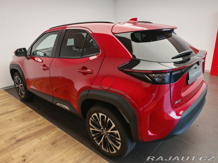 Toyota Yaris Cross 1.5 Hybrid eCVT AWD Execu 2025