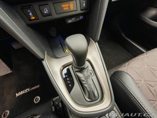 Toyota Yaris Cross 1.5 Hybrid eCVT AWD Execu 2025