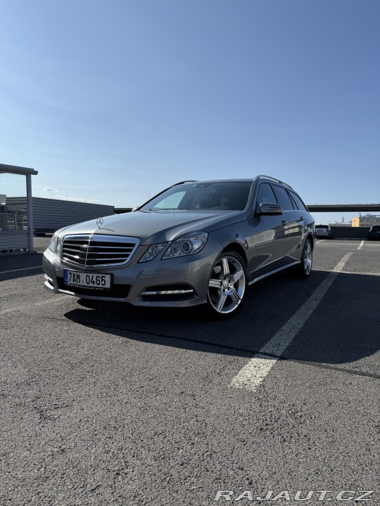 Mercedes-Benz E 350 CDI 4MATIC 2012