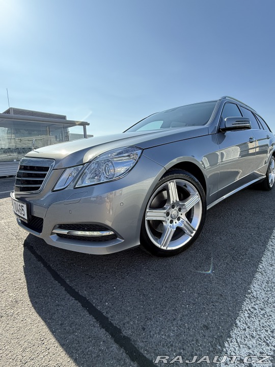 Mercedes-Benz E 350 CDI 4MATIC 2012
