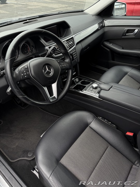 Mercedes-Benz E 350 CDI 4MATIC 2012