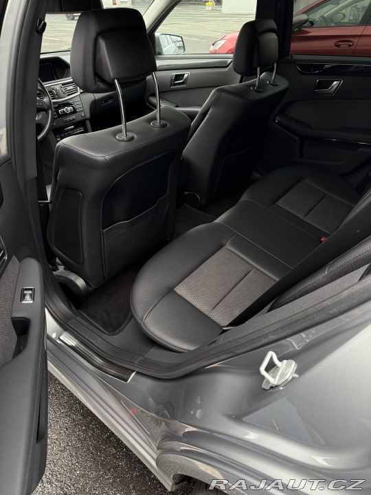 Mercedes-Benz E 350 CDI 4MATIC 2012