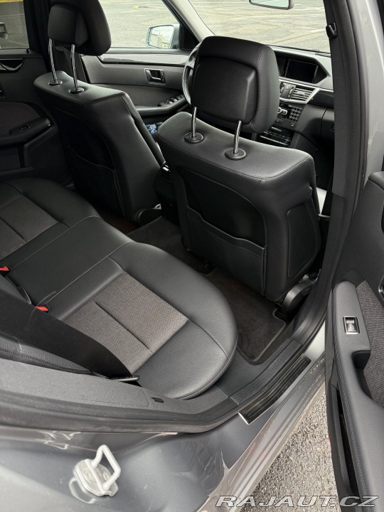 Mercedes-Benz E 350 CDI 4MATIC 2012