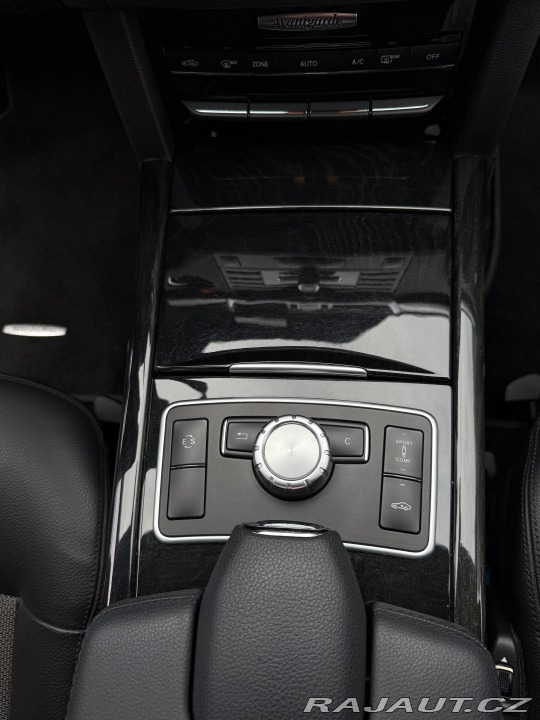 Mercedes-Benz E 350 CDI 4MATIC 2012