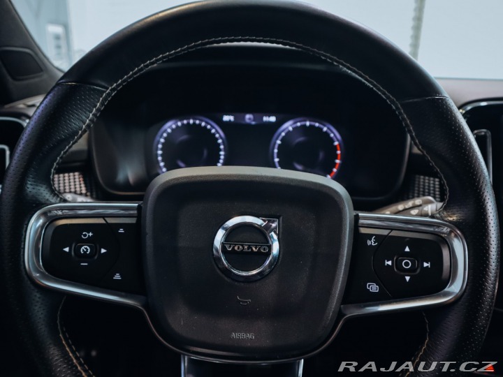 Volvo XC40 T5 AWD R-Design 2018