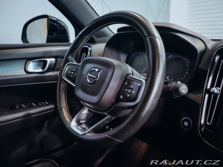 Volvo XC40 T5 AWD R-Design 2018