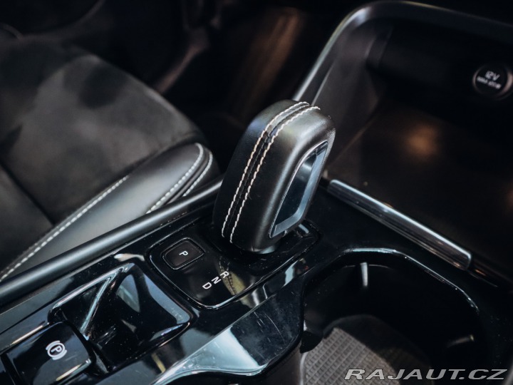 Volvo XC40 T5 AWD R-Design 2018