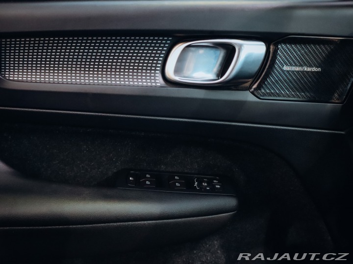 Volvo XC40 T5 AWD R-Design 2018