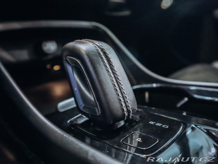 Volvo XC40 T5 AWD R-Design 2018