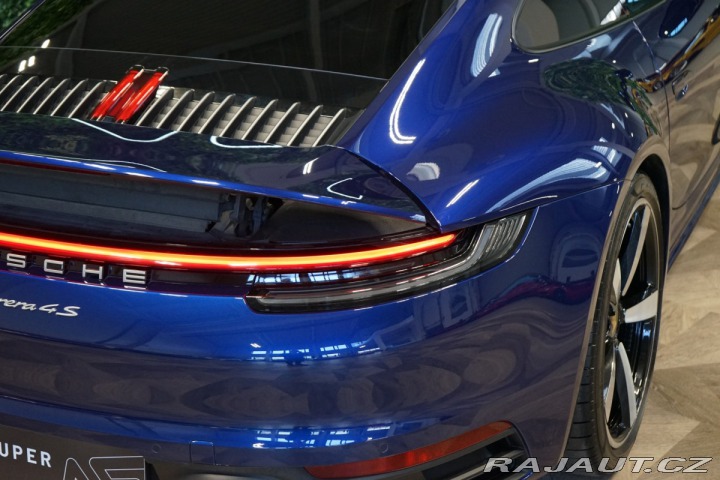 Porsche 911 992*4S*NOVY MOTOR*CHRONO* 2020