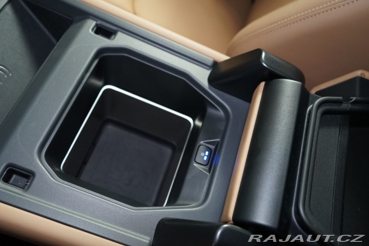 Land Rover Defender D300*110*HSE*X-DYNAMIC* 2025