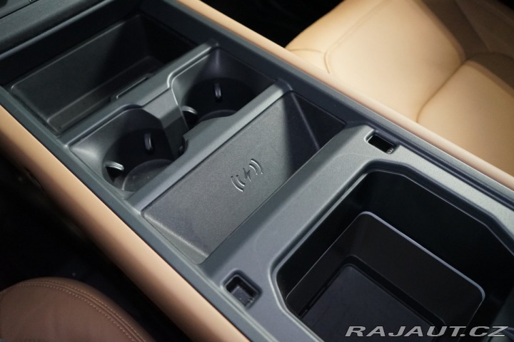 Land Rover Defender D300*110*HSE*X-DYNAMIC* 2025