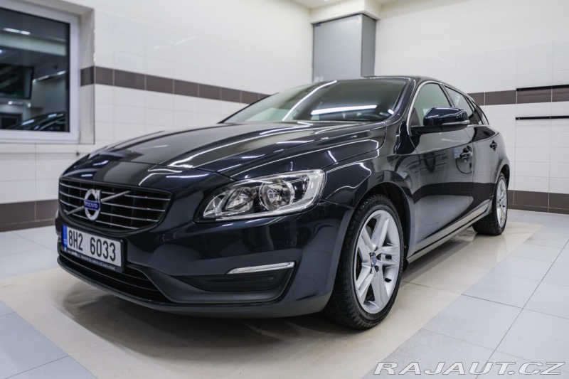 Volvo V60 D4 AWD/AT 133 kW , tažné