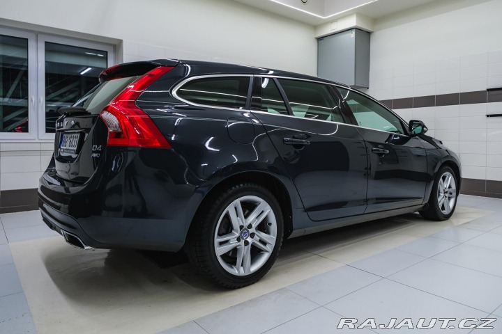 Volvo V60 D4 AWD/AT 133 kW , tažné 2014