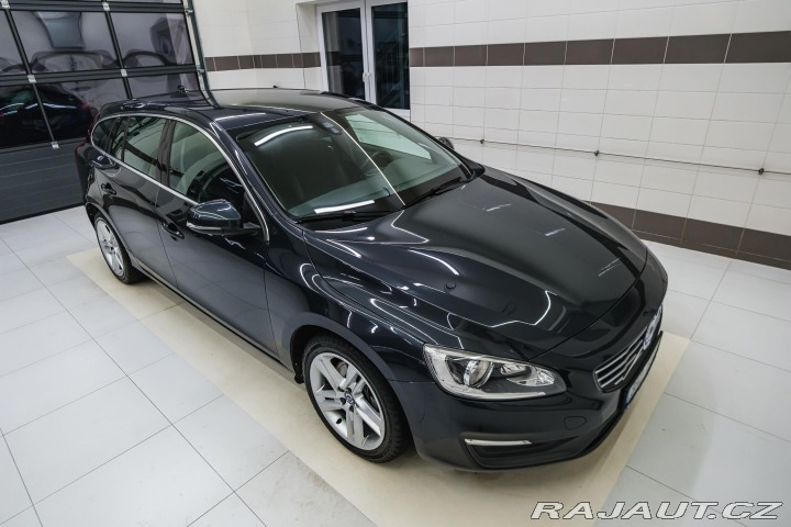 Volvo V60 D4 AWD/AT 133 kW , tažné 2014