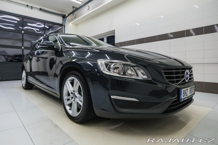 Volvo V60 D4 AWD/AT 133 kW , tažné 2014