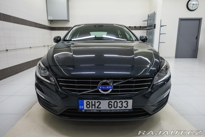 Volvo V60 D4 AWD/AT 133 kW , tažné 2014