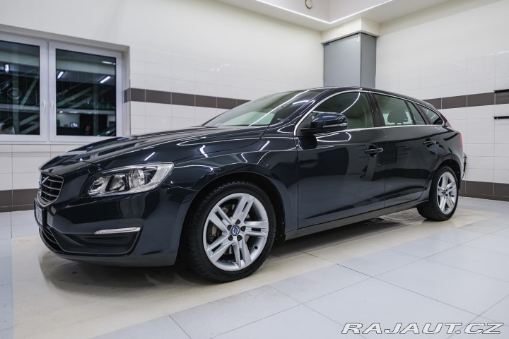 Volvo V60 D4 AWD/AT 133 kW , tažné 2014