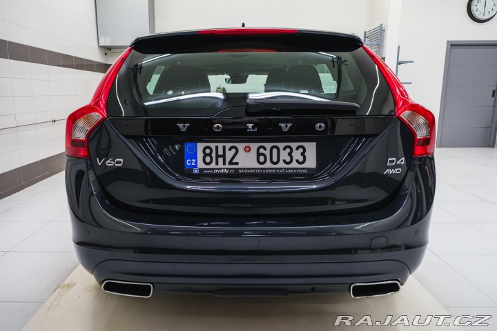 Volvo V60 D4 AWD/AT 133 kW , tažné 2014