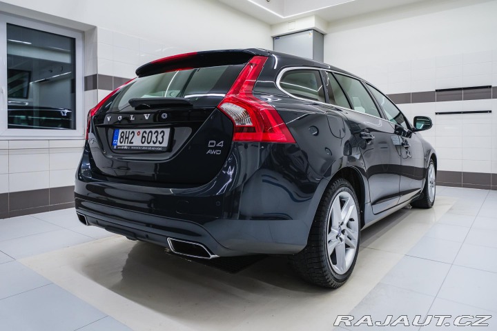 Volvo V60 D4 AWD/AT 133 kW , tažné 2014