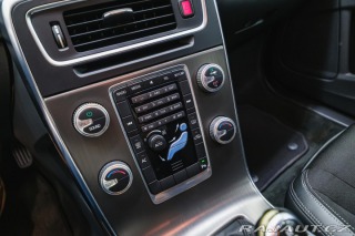 Volvo V60 D4 AWD/AT 133 kW , tažné 2014