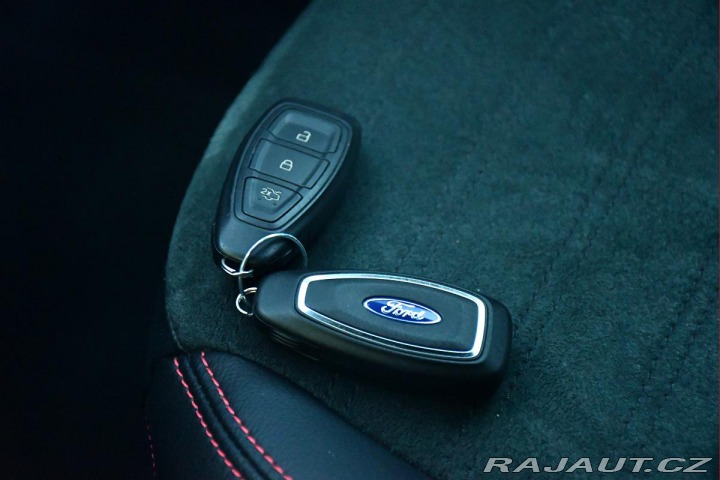 Ford Kuga 2.5 HEV AWD ST-Line ČR ZÁ 2023