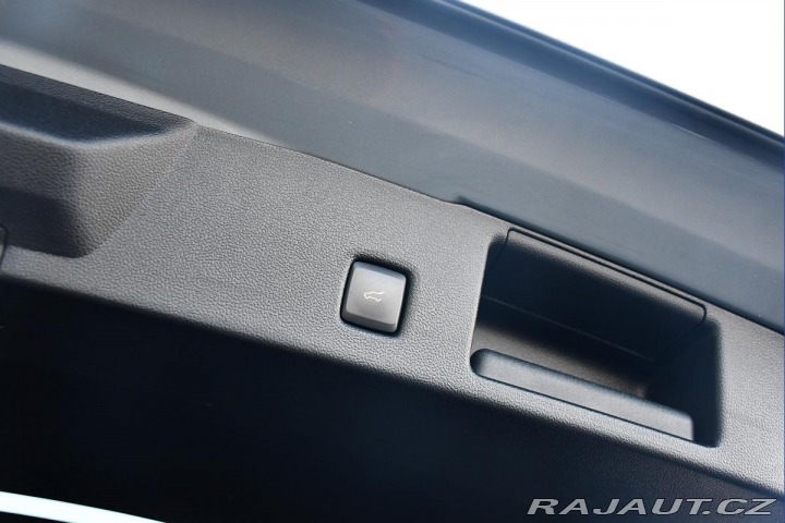 Ford Kuga 2.5 HEV AWD ST-Line ČR ZÁ 2023